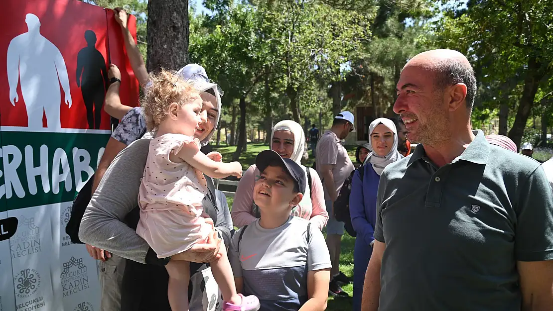 'Obeziteye Veda Sağlığa Merhaba' yürüyüşü ile obeziteye dikkat çekildi