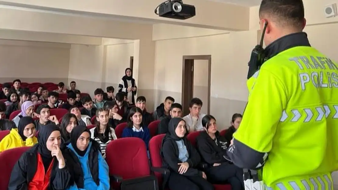 Öğrencilere polislik mesleği anlatıldı