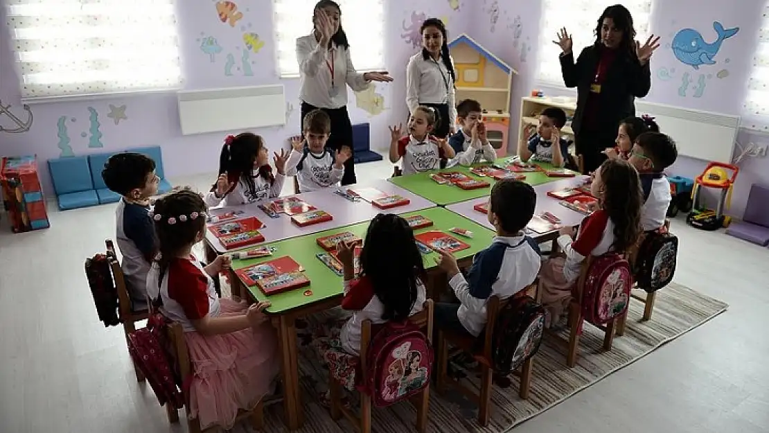 Okul öncesi eğitimdeki tüm çocuklara ücretsiz yemek verilecek