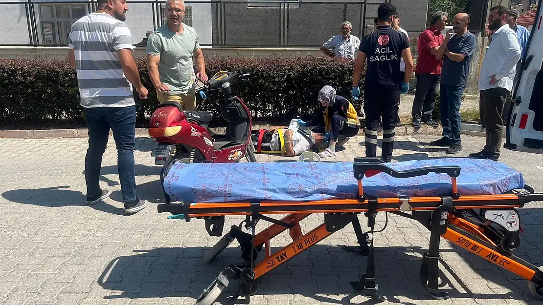 Olayın adresi Konya: elektrikli bisiklet ile otomobil kazasında bir yaralı!