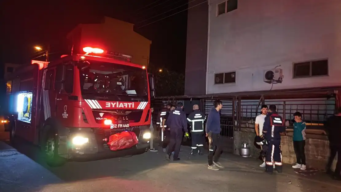  Ordu'da yangın yürekleri ağza getirdi