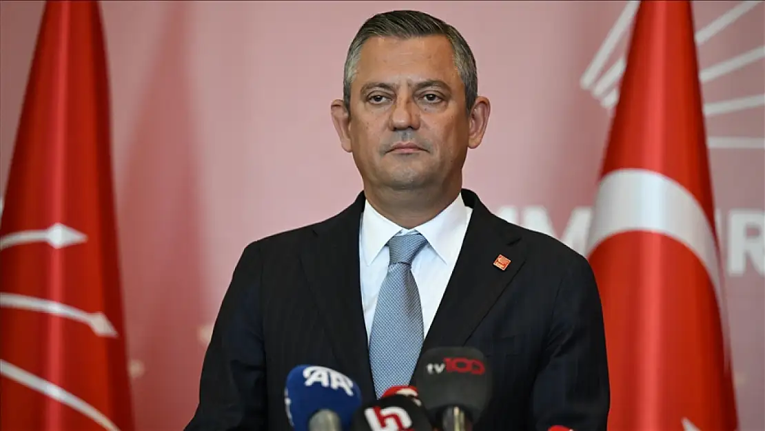Özel'e saldıran şahısla ilgili şok edici detay ortaya çıktı: 2 çocuğunu öldürmüş!