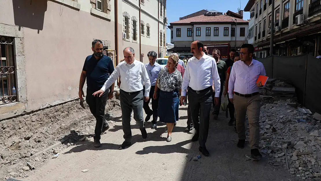 Özkan ve Altay Restorasyon Çalışmalarını Yerinde İnceledi