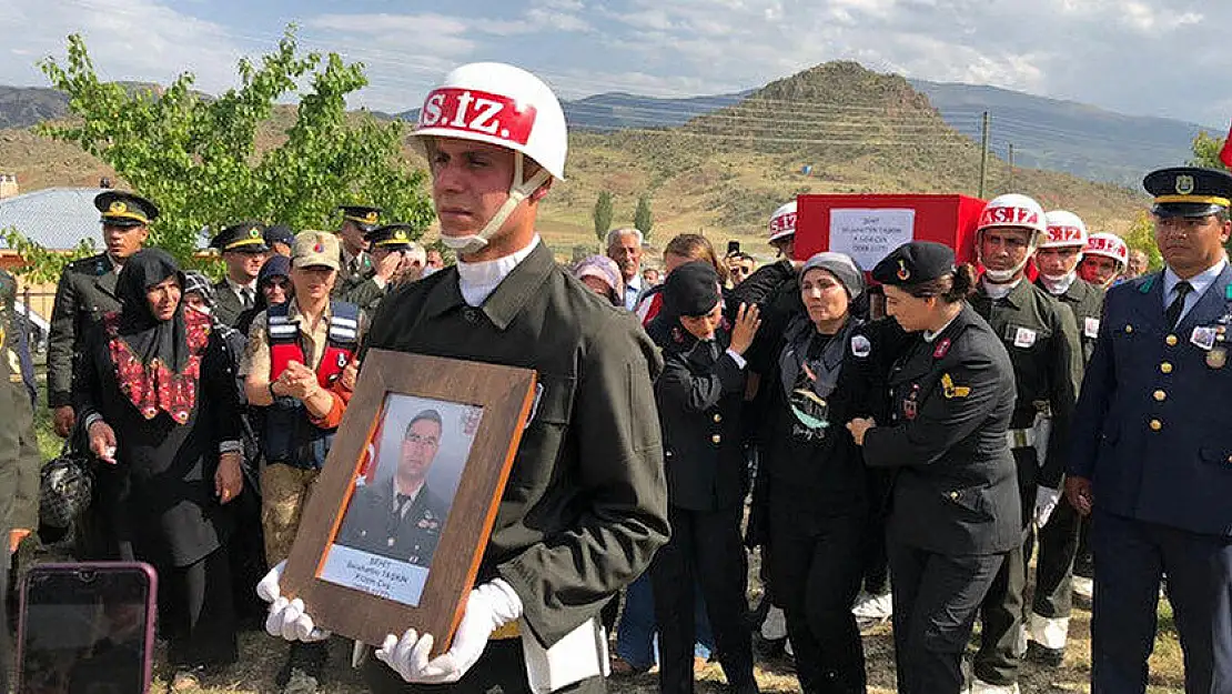 Pençe-Kilit Harekatı şehidi son yolculuğuna uğurlandı