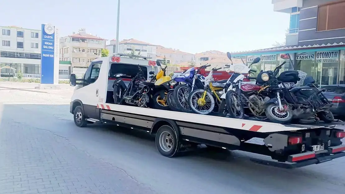 Plakasız, ruhsatsız ve belgesiz motosikletler toplanıyor