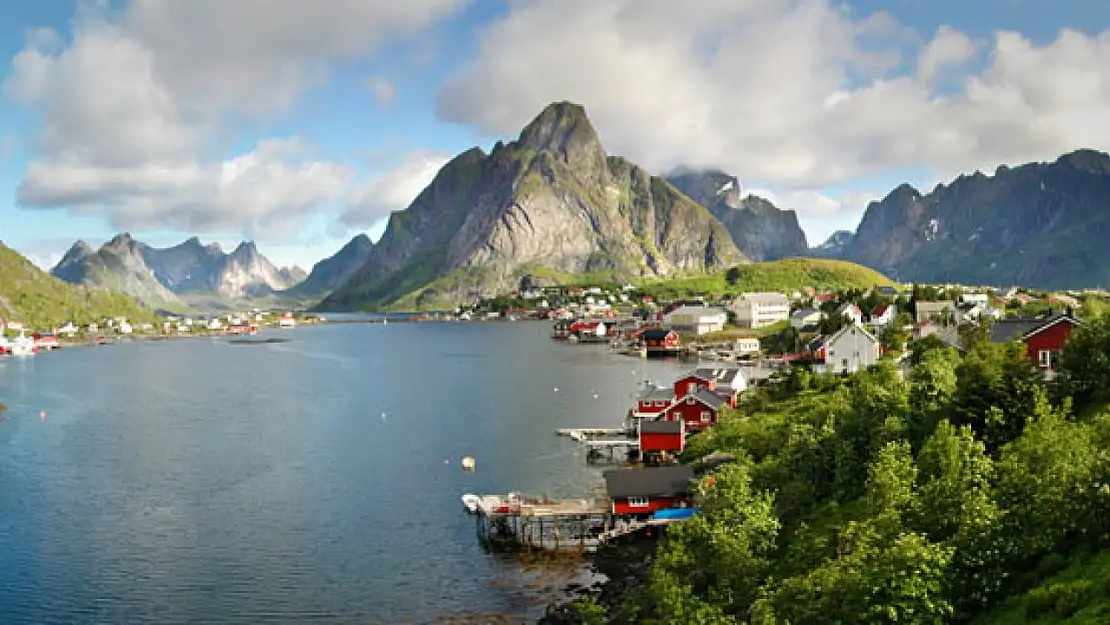Reine Köyü: Norveç'in Büyüleyici Saklı Cenneti