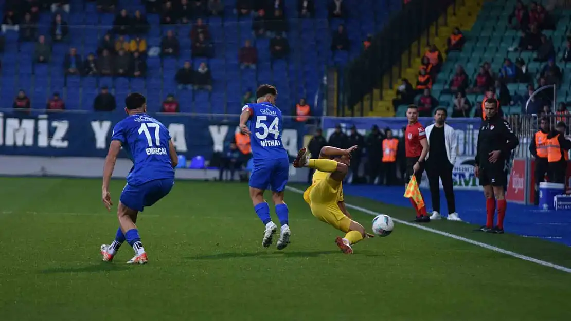 Rizespor, Kayserispor'u Farklı Geçti: 3-0