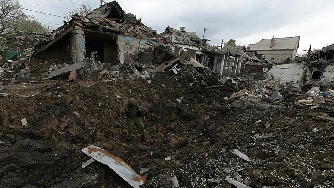 Rus güçlerinden Kiev'e saldırı: 3 ölü, 49 yaralı