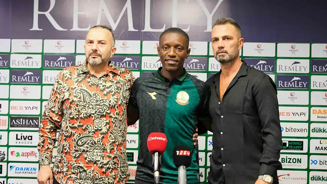 Sakaryaspor Max Gradel'i transfer etti