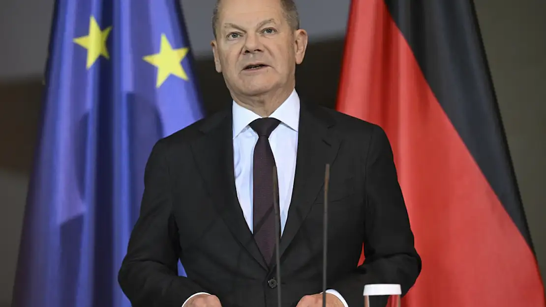 Scholz: 'Burada çalışan Suriyeliler hoş karşılanmaya devam edecek'