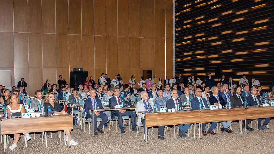 Selçuk Üniversitesi, bilim insanlarını bir araya getirdi