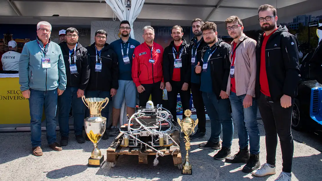 Selçuk Üniversitesi, TEKNOFEST İstanbul'da 5 ödülün sahibi oldu