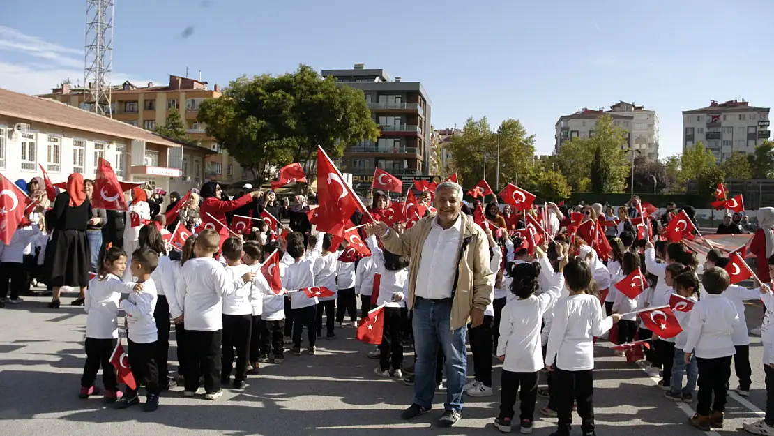 Selçuklu Alaeddin Anaokulu öğrencileri  100. yıl için yürüdüler