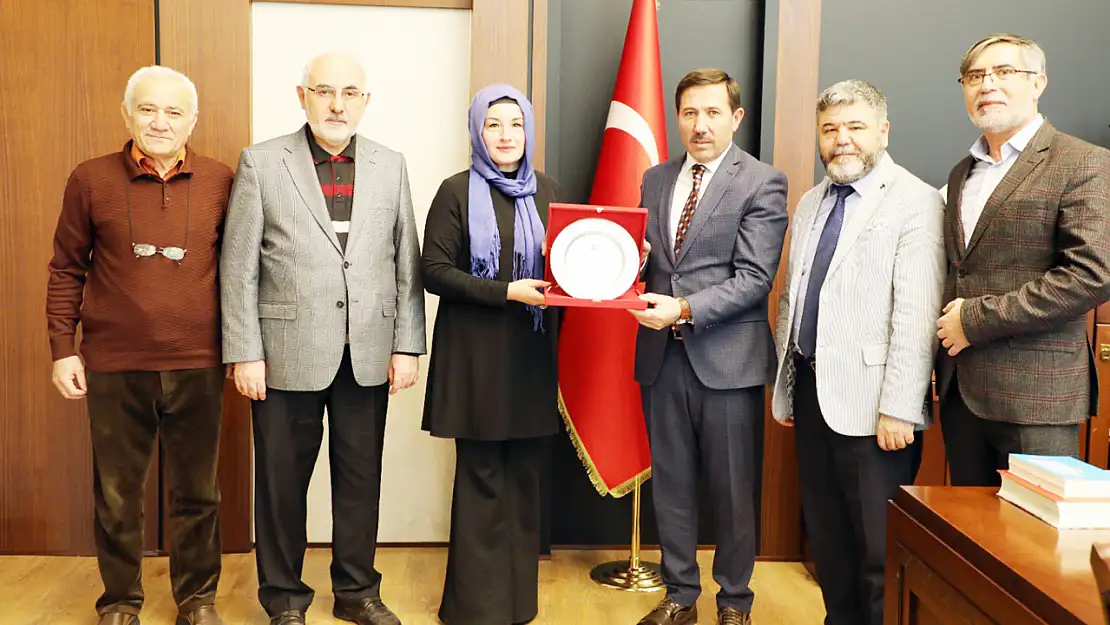 Selçukya'dan Başkan Kılca'ya Plaket