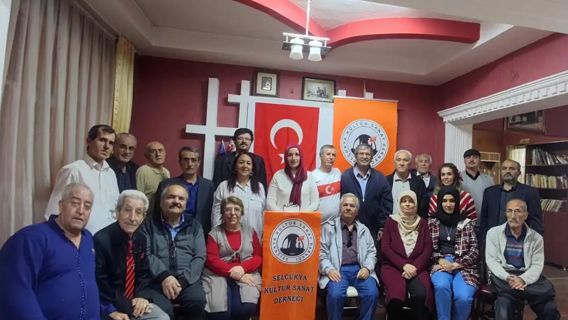 Selçukya şiir akşamlarında 100.yıl coşkusu