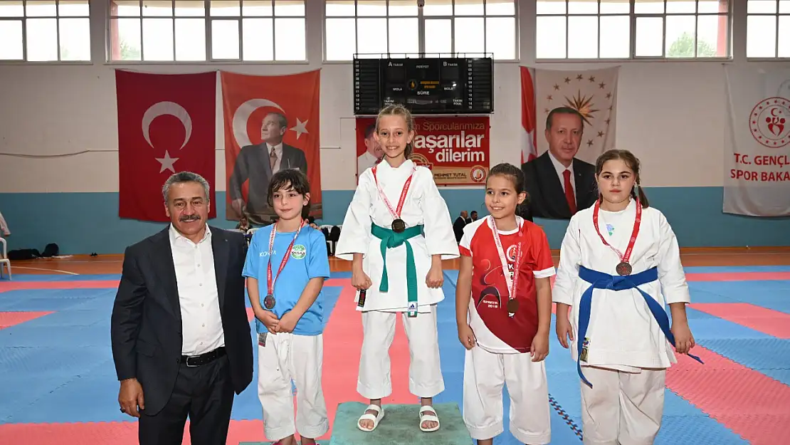 Seydişehir'de Gazileri ve Şehitleri anma karate turnuvası sona erdi