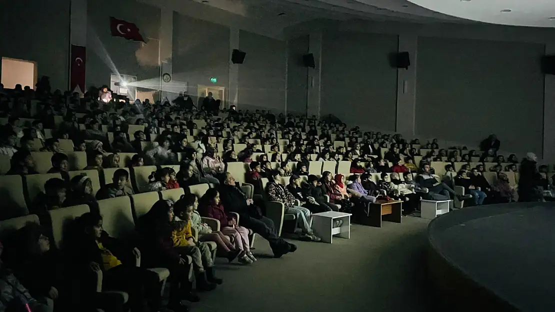 Seydişehir'de gösterimi yapılan o film çocukların büyük beğenisini topladı