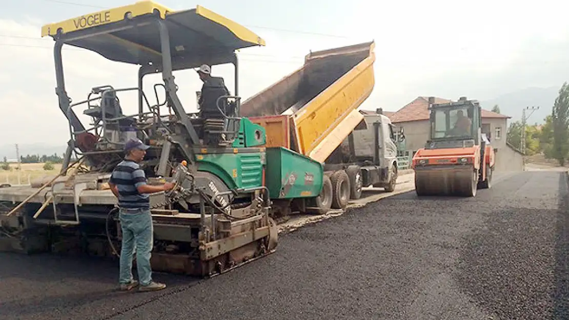 Seydişehir'de kırsal mahalle yollarında çalışmalar devam ediyor