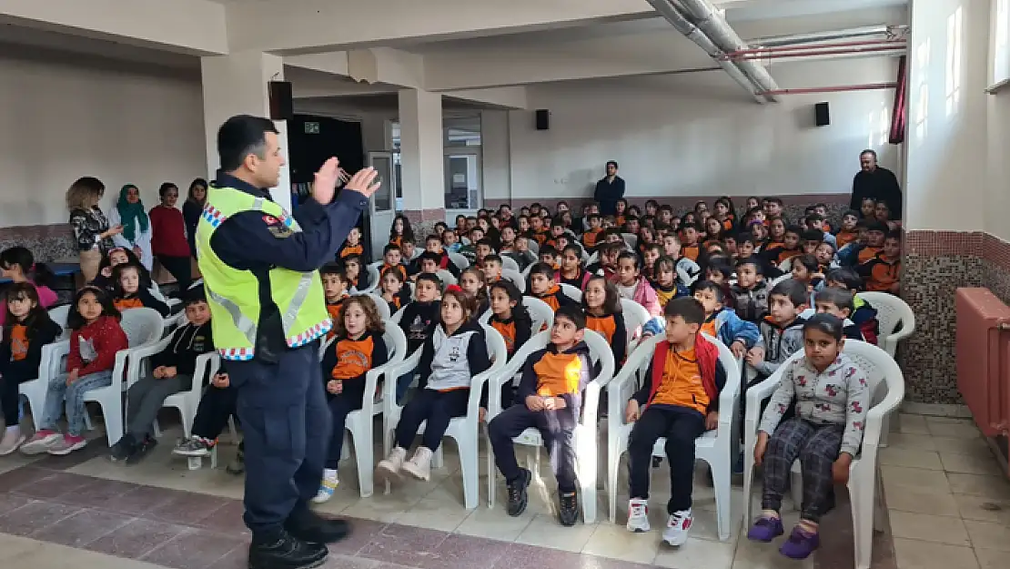 Seydişehir'de Öğrencilere Trafik Eğitimi