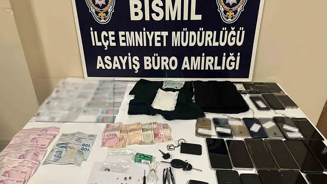 Sınav şebekesine 'Cımbız' operasyonu: Yöntemleri pes dedirtti!