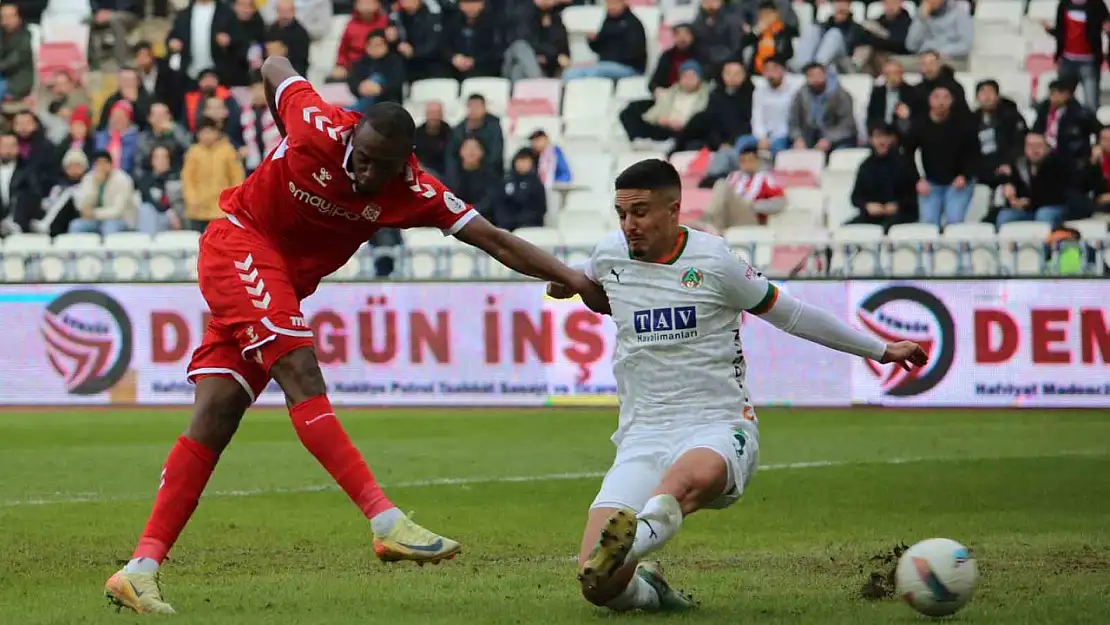 Sivasspor ile Alanyaspor berabere kaldı