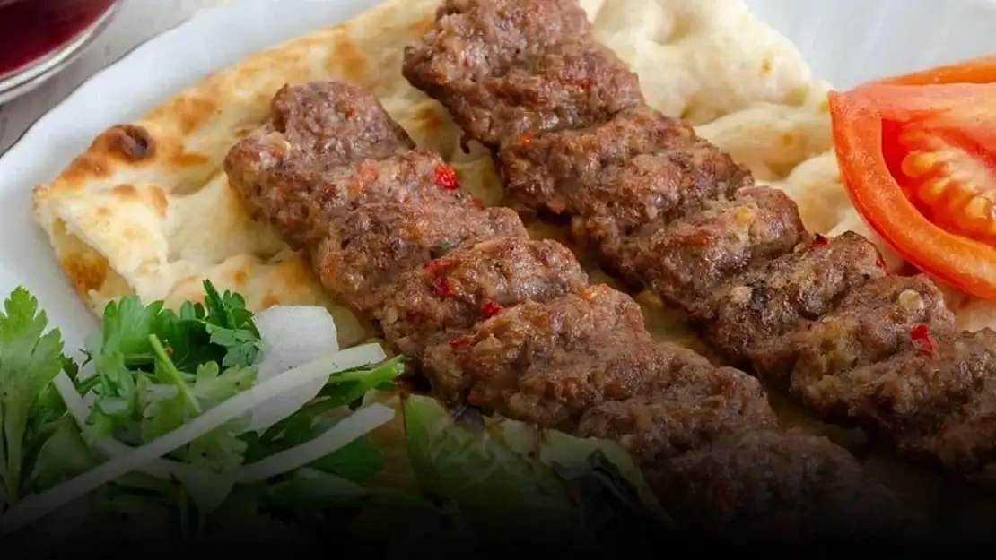 Şok eden skandal: Konya'da bir restoranda domuz eti tespit edildi!