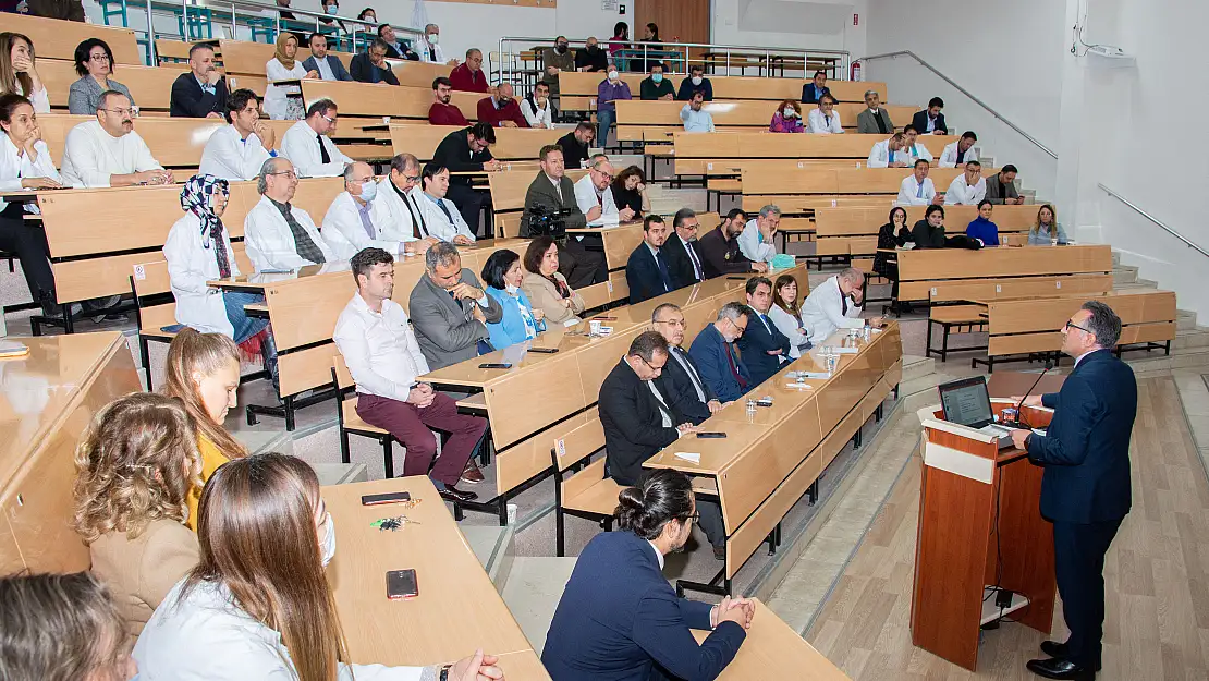 SÜ Tıp Fakültesinde Akademik Kurul Toplantısı yapıldı