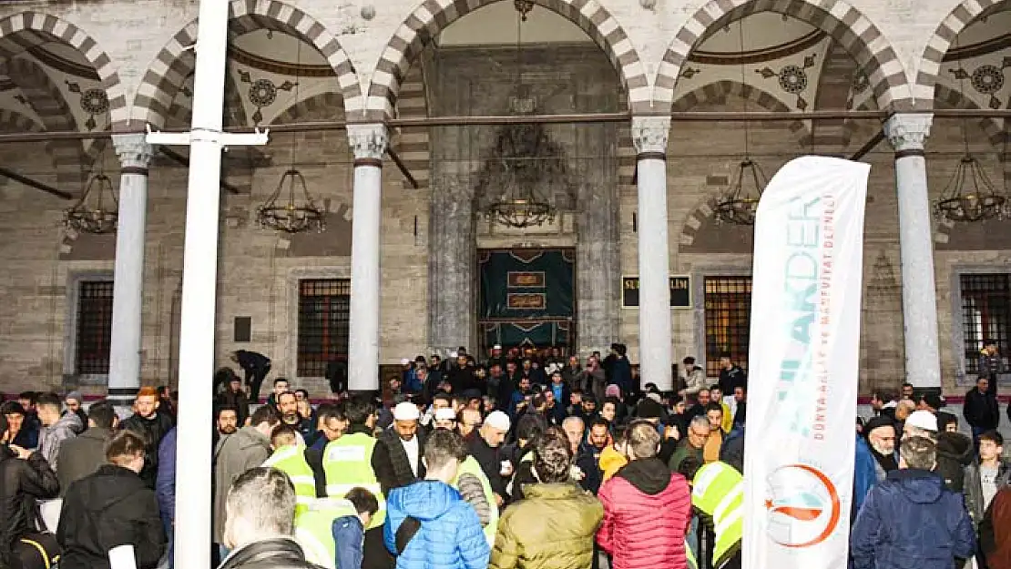 Süt Ve Simit İkramında Bulundular