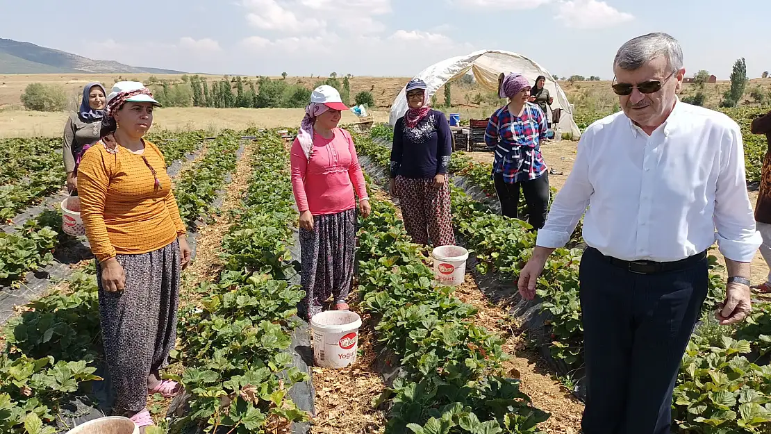 Tahir Akyürek Hüyük ilçesini ziyaret etti