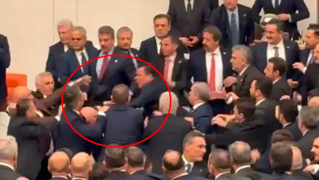 TBMM'de kan aktı: Kavga anları kamerada!