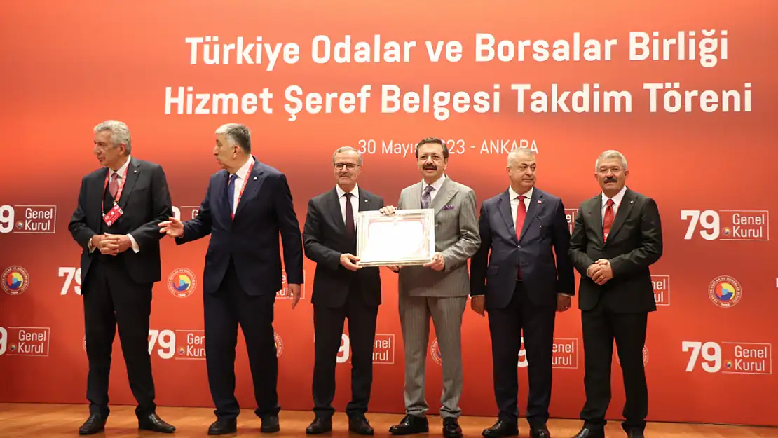 TOBB, Konyalı o isme Hizmet Şeref Belgesi verdi