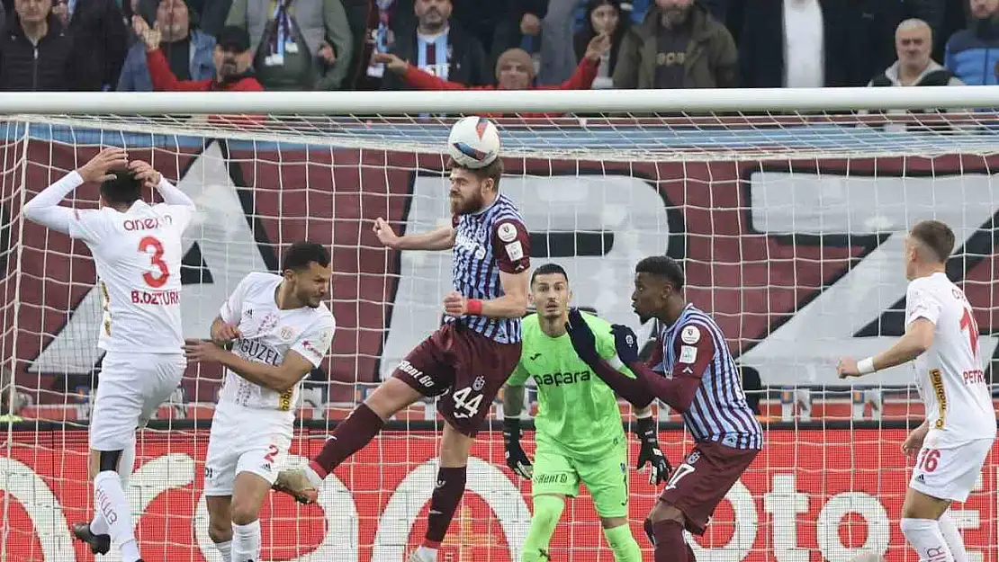 Trabzonspor ilk yarıda avantajı kaptı