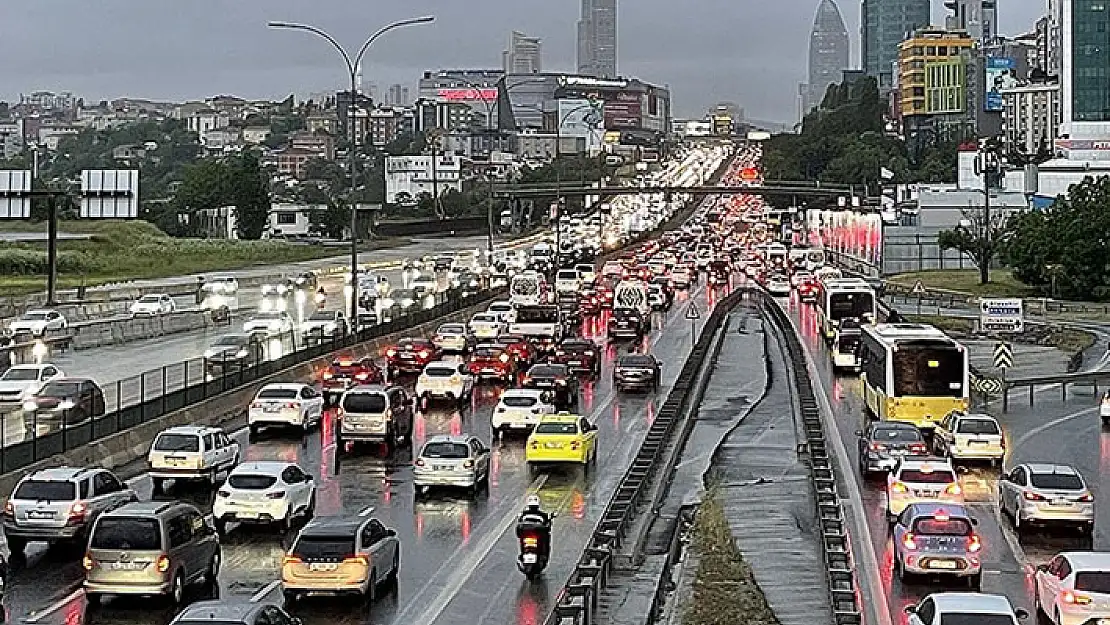 Trafiğe ekimde 102 bin 403 aracın kaydı yapıldı