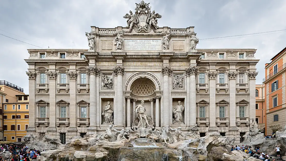 Trevi Çeşmesi Hakkında Bilmeniz Gerekenler: Roma'nın Simgesi