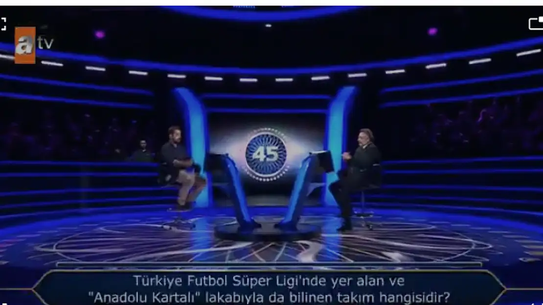 Türkiye o olayı konuşuyor: Konyaspor'un simgesi yarışmacıyı yaktı! Büyük ödülden oldu