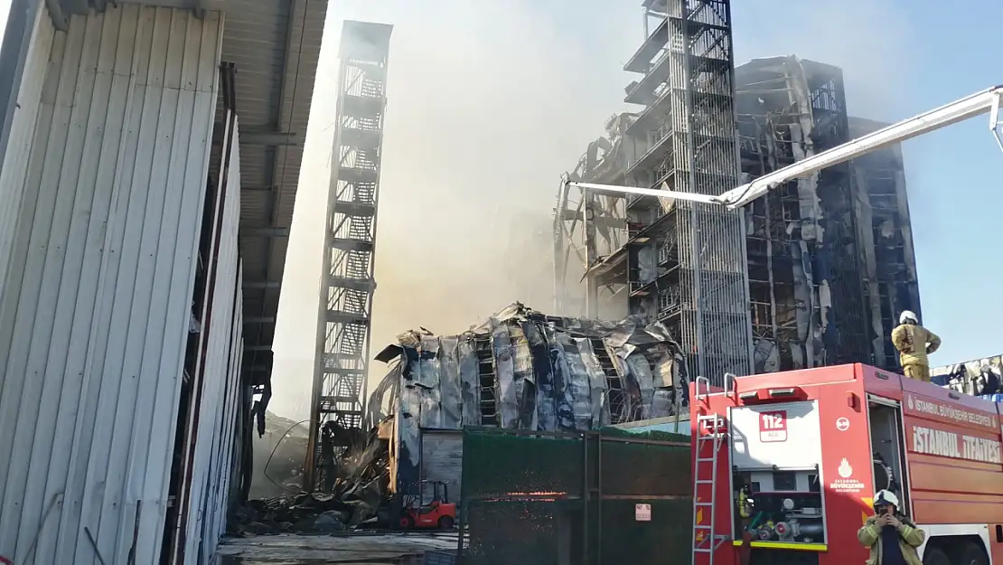 Tuzla'daki fabrika yangını 6 saatte söndürüldü