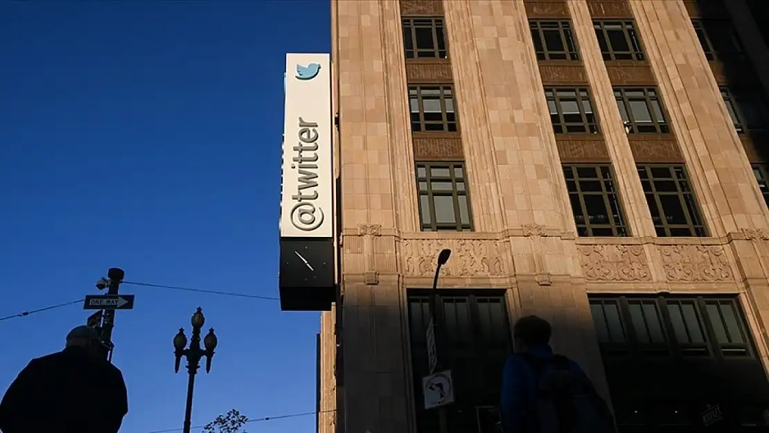 Twitter'da istifa şoku