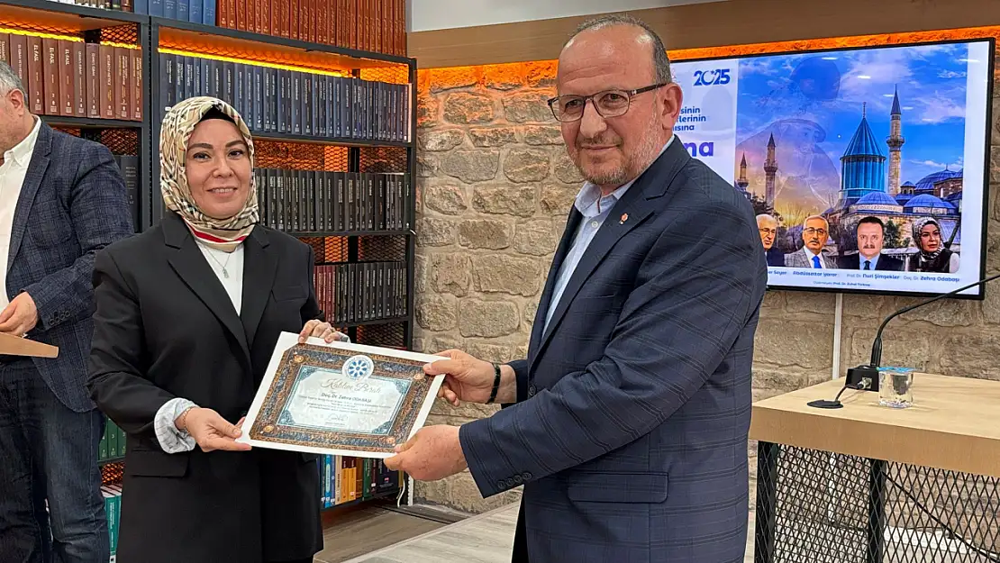 TYB Konya'da Mevlana ve şehir kültürü masaya yatırıldı