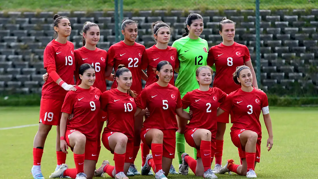 U 19 Milli Takım Estonya'yı 4-3 mağlup etti