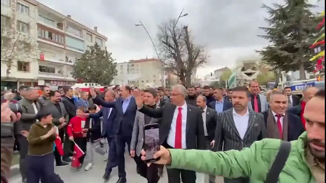 Umut Akpınar, Ezberleri bozdu! Bilgehane temel atma törenine katıldı!