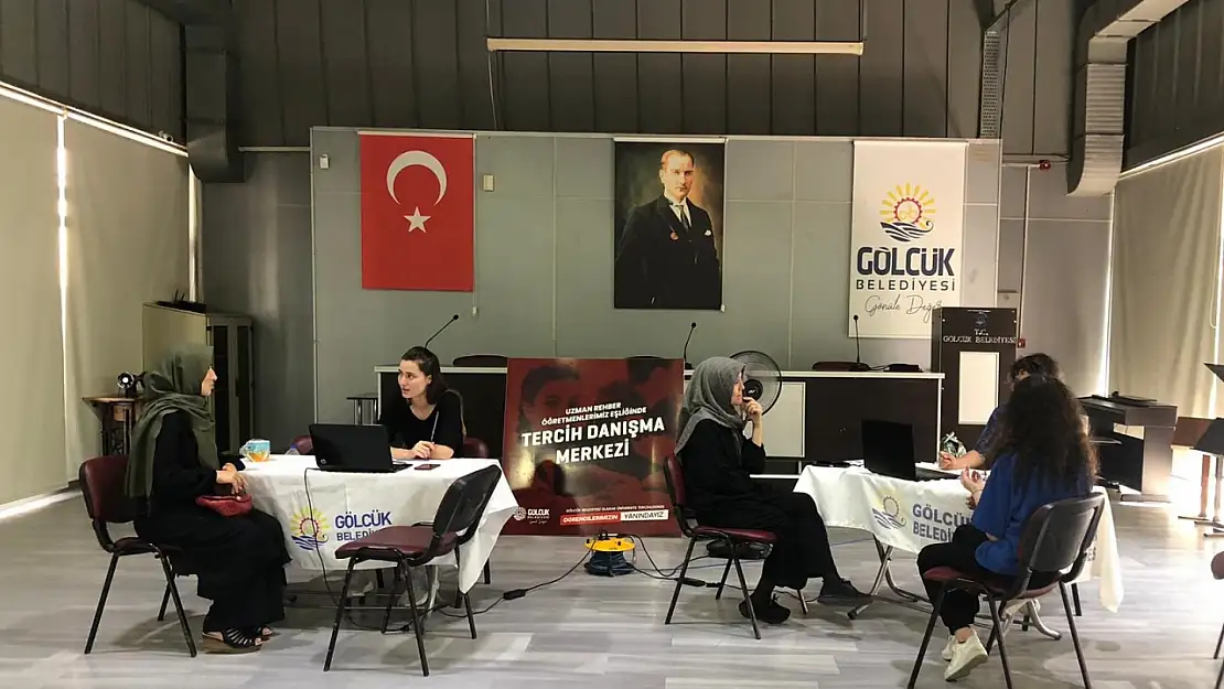 Üniversite adaylarının rehberi oldular