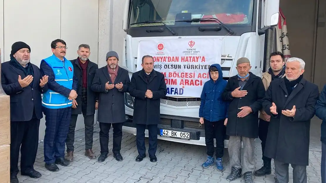 Yardım TIR'ı dualarla Hatay'a uğurlandı