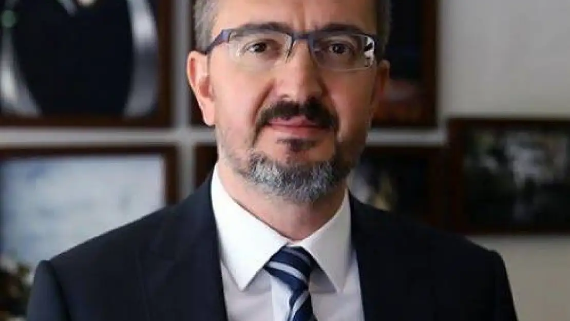 Yeni Cumhurbaşkanlığı İletişim Başkanlığı'na atanan Burhanettin Duran kimdir? Nereli ve kaç yaşında?