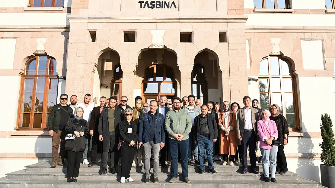 Yerel yönetim kültür yöneticiler Konya'da bir araya geldi