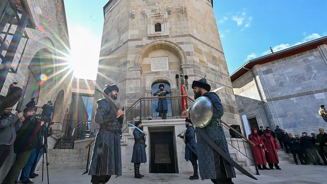 Yılmaz Konya'da temsili nöbet değişimini izledi