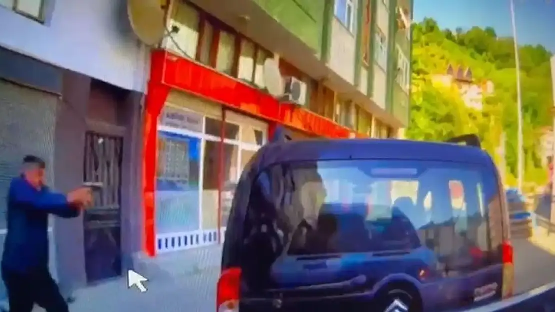 Yol verme kavgası bir kişinin canını aldı