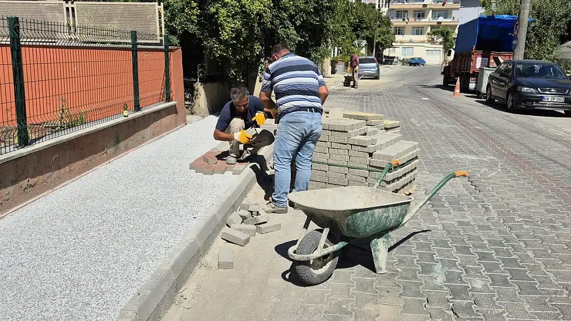 Yol yapım çalışmaları sürüyor