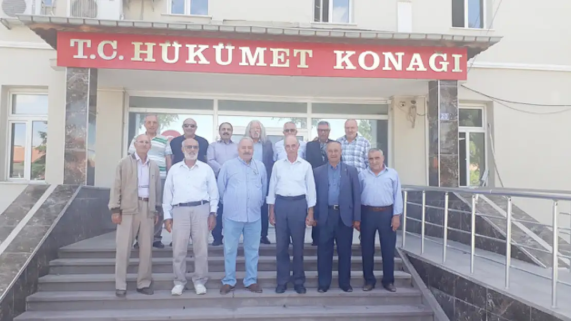  Yunak Lisesi İlk Mezunları 48 Yıl Sonra Bir Arada