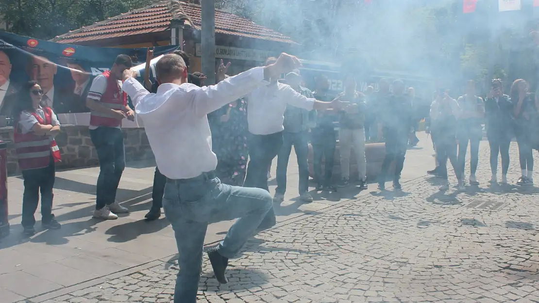 Zafer Partisi, Konya'da davullu zurnalı etkinlik düzenledi