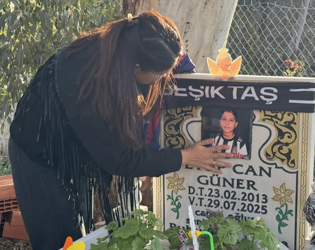 Eyüpcan'ın bıçaklanma iddiası araştırılacak: Bilbay, 'Vücuttaki kesikler açıkça görülüyor'